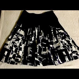 Beautiful spring skirt, dressy or casual nice colour/ style